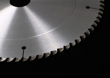 Le Kerf mince de plat mince en acier circulaire scie que plat convexe de Circlar de lames scie la lame 205mm